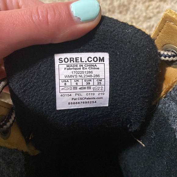 Sorel snow boots - Picture 4 of 5
